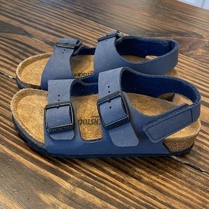 Toddler boy Birkenstock - NWOT - Size: 29
